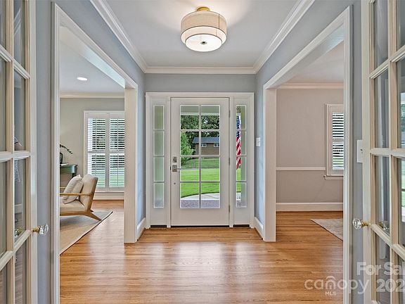 4th image of 6900 Folger Dr