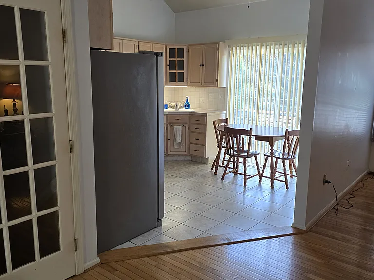 155 Woodstream Ct — Photo 3