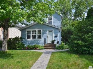 58 Crosby Ave, Albertson, NY 11507