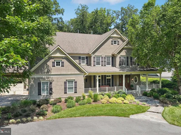 9414 Thrush Ln, Potomac, MD 20854