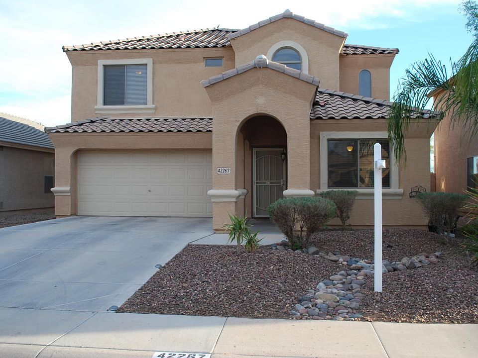 1st image of 42267 W Michaels Dr