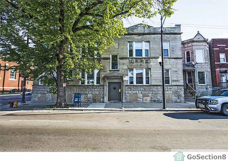 1st image of 2151 S Central Park Ave