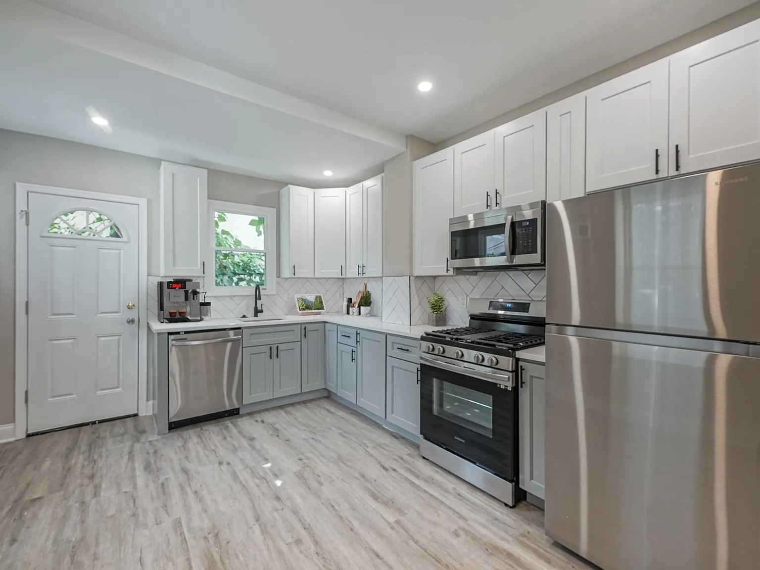 3 bed, 1.5 bath, 1260 sqft, $1,750 — Photo 4