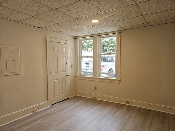 5th image of 33 Front St #1