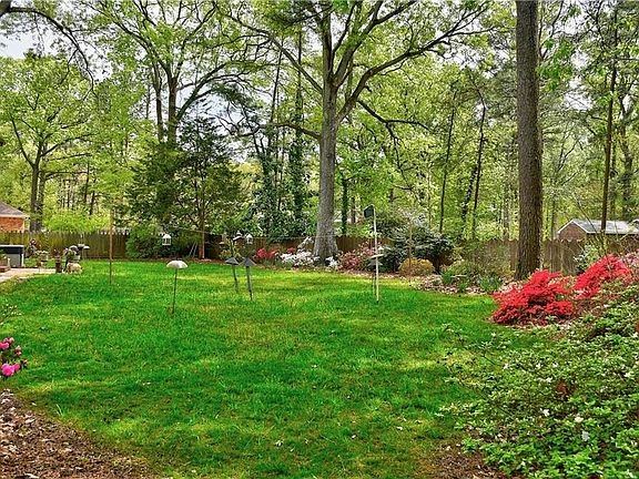4th image of 4729 Chalfont Dr