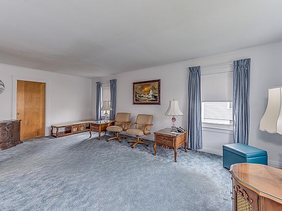 5th image of 159 Parkview Dr