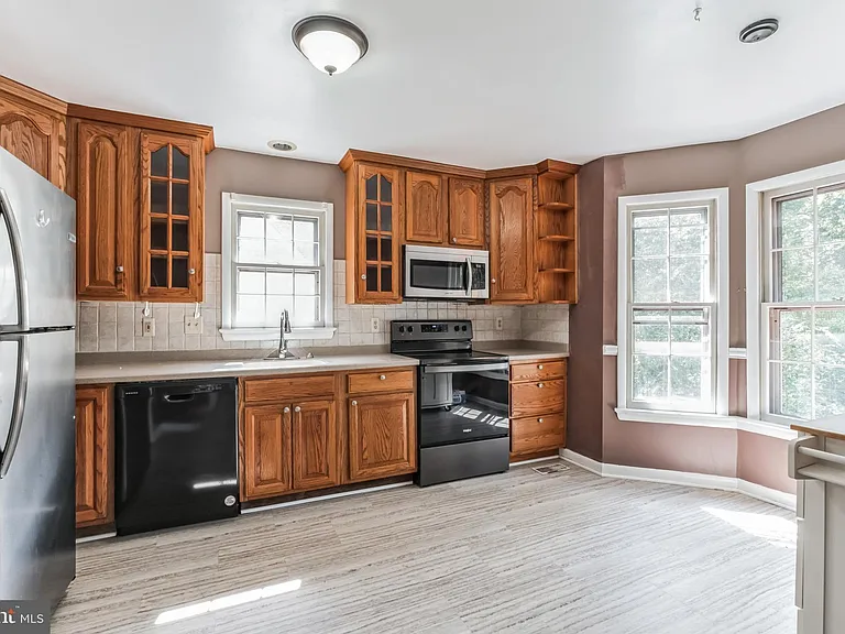 12196 Dapple Gray Ct — Photo 6