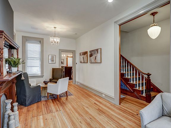 4th image of 732 Chestnut St