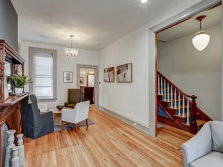 732 Chestnut St — Photo 4