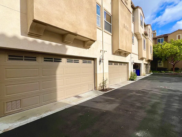 2674 Rawhide Ln — Photo 36