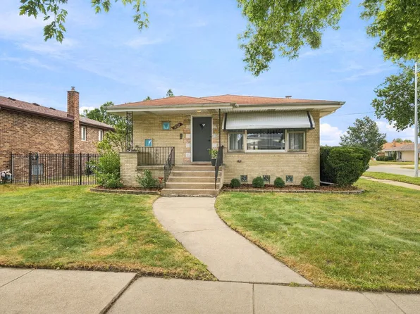 10521 Lavergne Ave, Oak Lawn, IL 60453