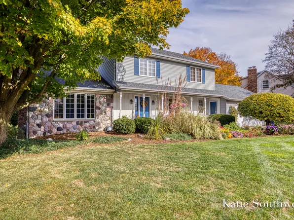 7685 Aspenwood Dr SE, Ada, MI 49301