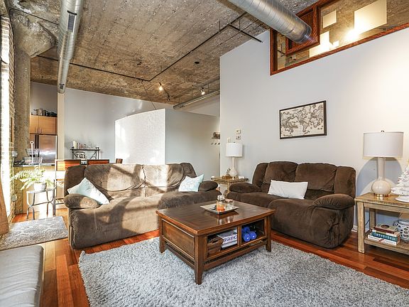 2nd image of 1521 W Haddon Ave APT 2C