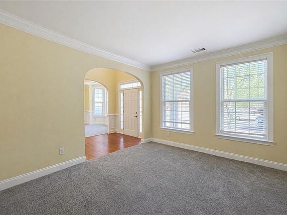 4th image of 197 Berkten Ln