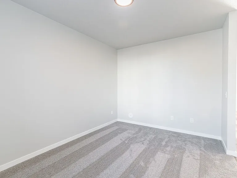2640 N Silver Wolf Ave — Photo 24