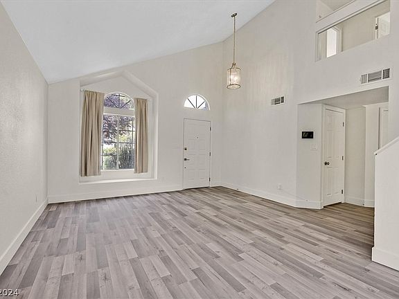 2nd image of 5616 Desert Creek Way