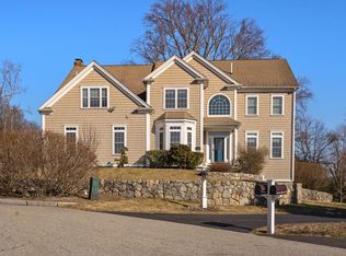 2 Alice Dr, Wayland, MA 01778