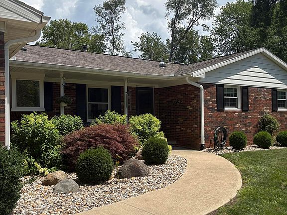 4th image of 4815 Firethorne Dr