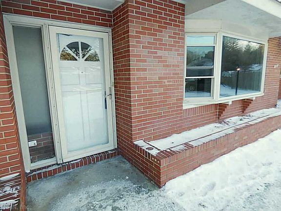 3rd image of 1318 Altoona St
