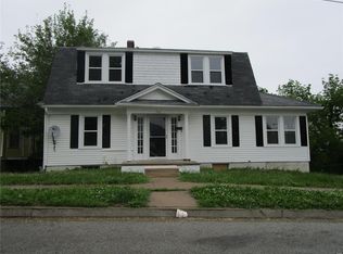 712 Paris Ave, Hannibal, MO 63401