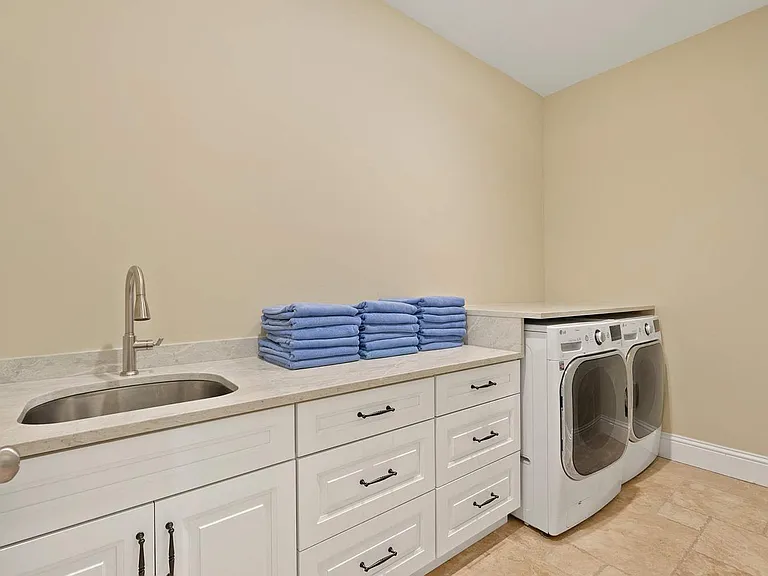 Laundry Room Cabinet