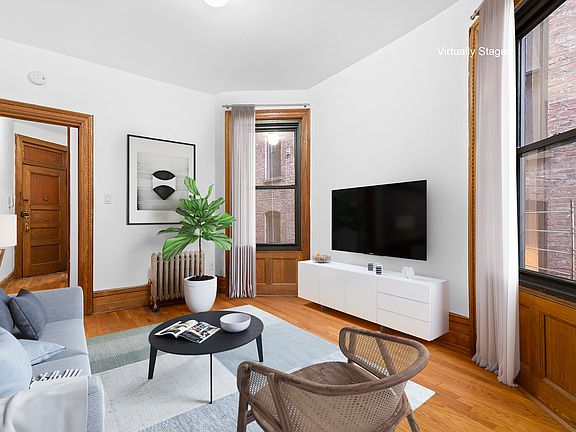 4th image of 161 E 81st St APT 2W