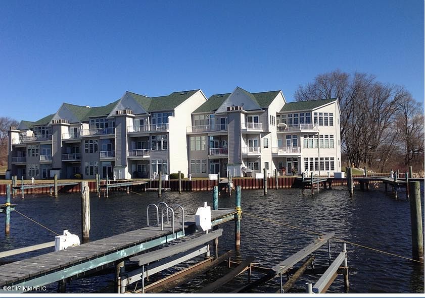 1st image of 2411 Lake Ave Unit 11