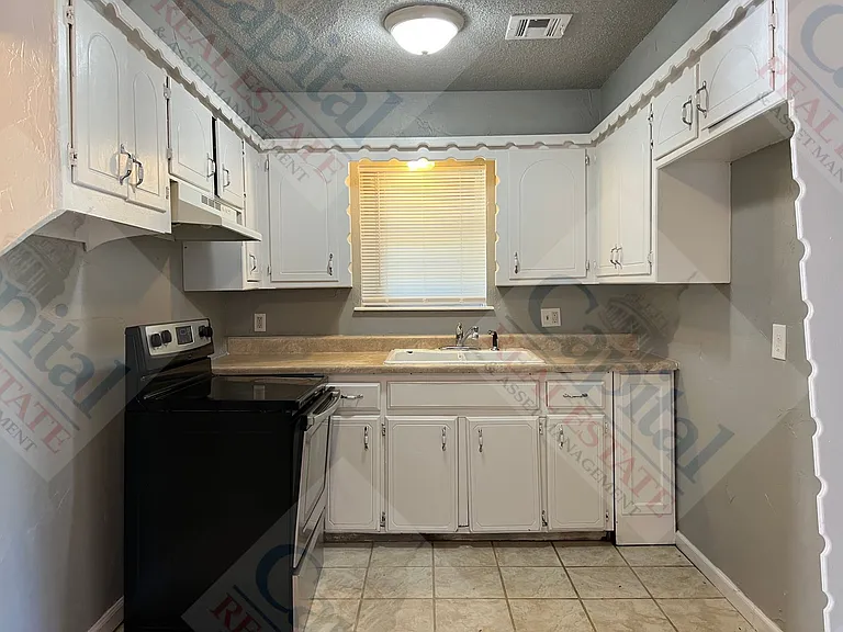 721 Lloyd Ave — Photo 7