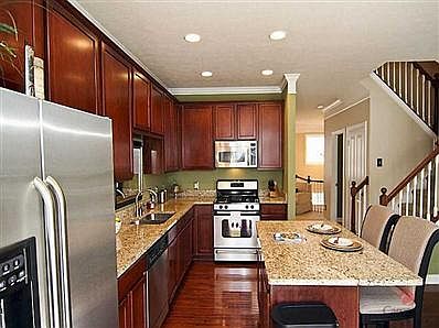 2nd image of 8675 Meridian Square Dr