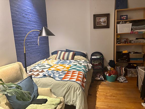 5th image of 923 S 46th St Floor 1