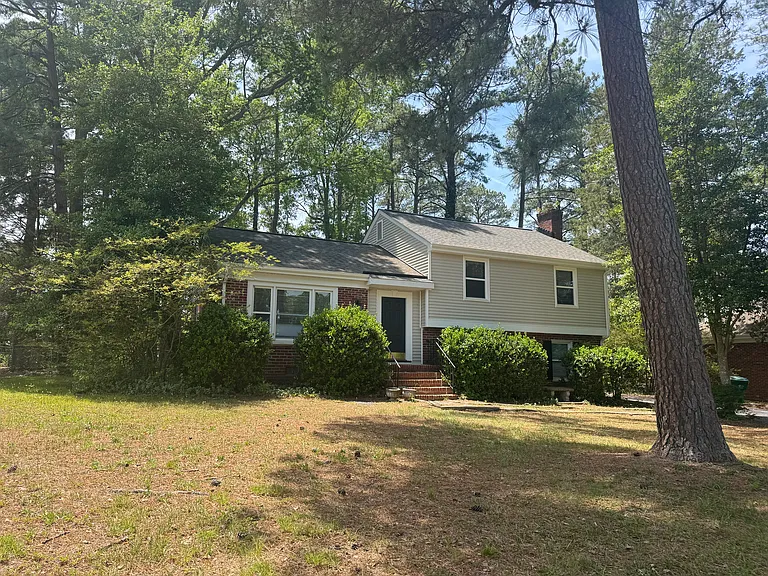 1320 Careybrook Dr — Photo 2