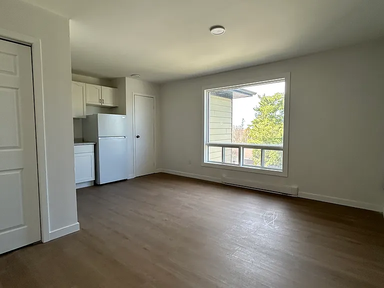 685 Muskoka Rd N #15 — Photo 4