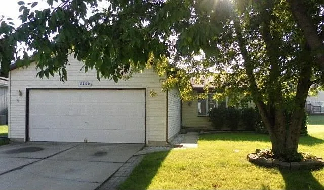 1100 Cathy Dr photo 1