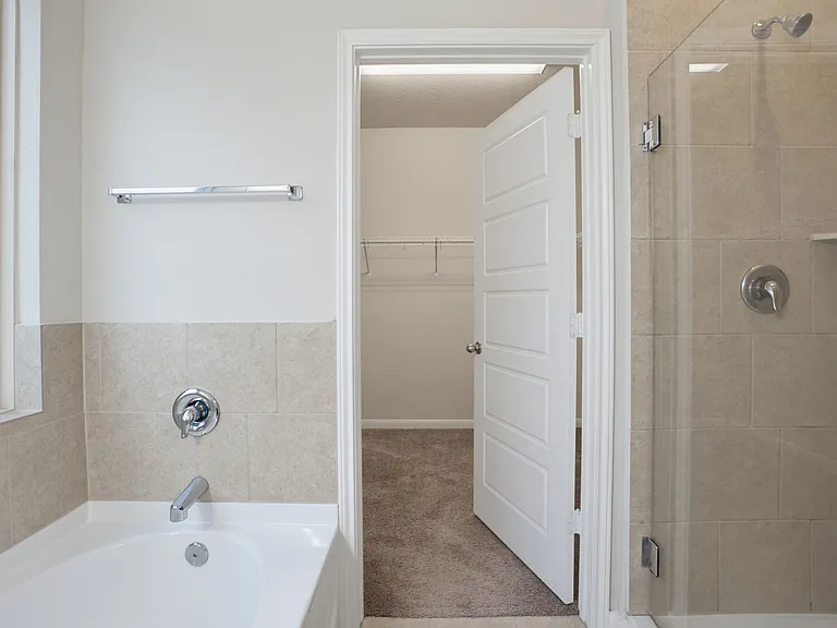 15136 Pandion Dr — Photo 10
