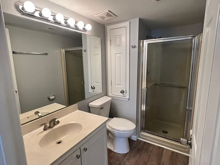 651 Green Jade Dr #J — Photo 6