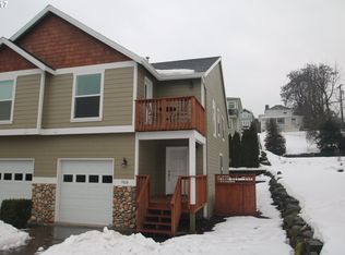 1029 Wasco St, Hood River, OR 97031
