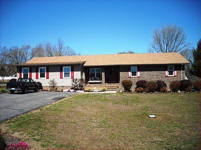 1st image of 122 Candy Dr