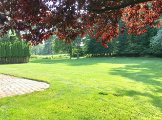 127 Dewolf Rd, Westwood, NJ 07675