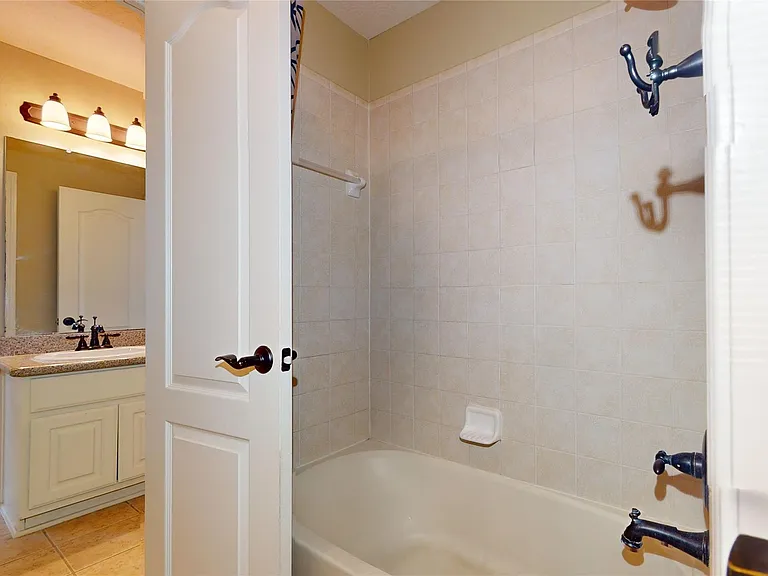 8538 Sunrise Meadow Ln — Photo 31