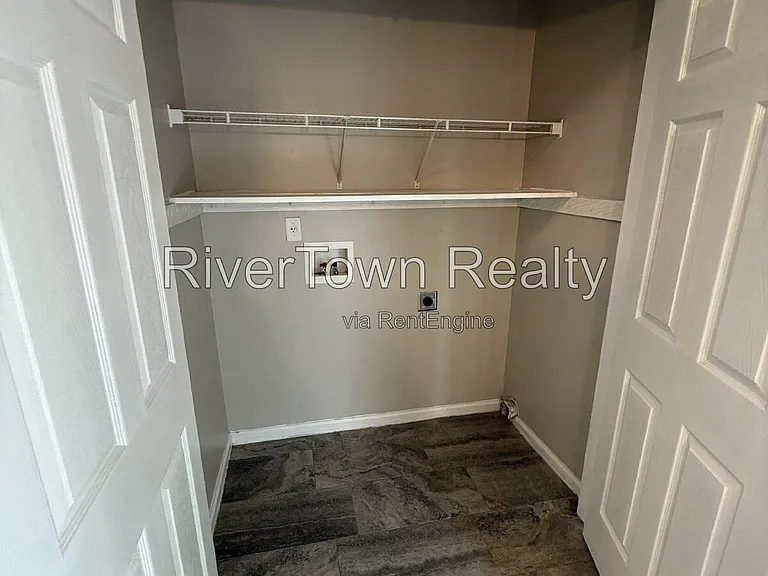 10570 Pecan View Dr — Photo 26