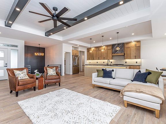 2nd image of 4461 Barnwood Ln