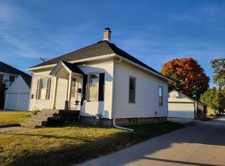 2014 Rankin St, Manitowoc, WI 54220