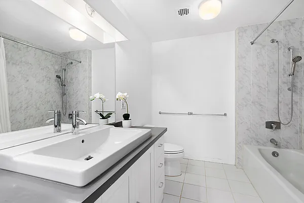 Rented by Compass | media 18