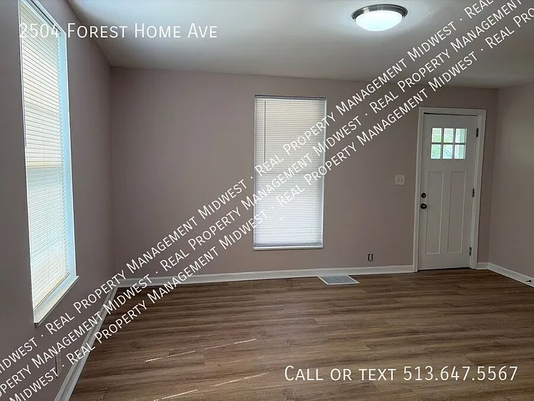 2504 Forest Home Ave — Photo 2