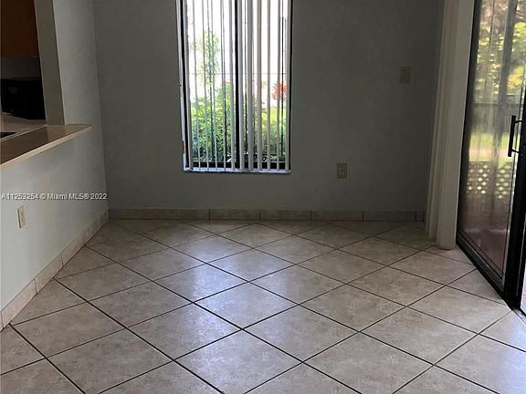 5th image of 1431 SW 124th Ct #11-A
