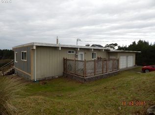 89592 Sea Breeze Dr, Warrenton, OR 97146