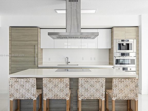 4th image of 300 Sunny Isles Blvd Unit 4-1907