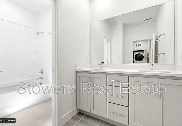 5527 Dublin Blvd — Photo 24