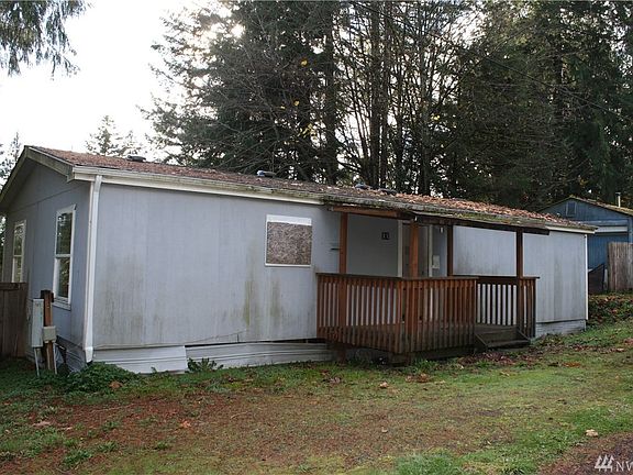 2nd image of 11 E Evergreen Ln