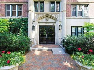 990 Memorial Dr, Cambridge, MA 02138